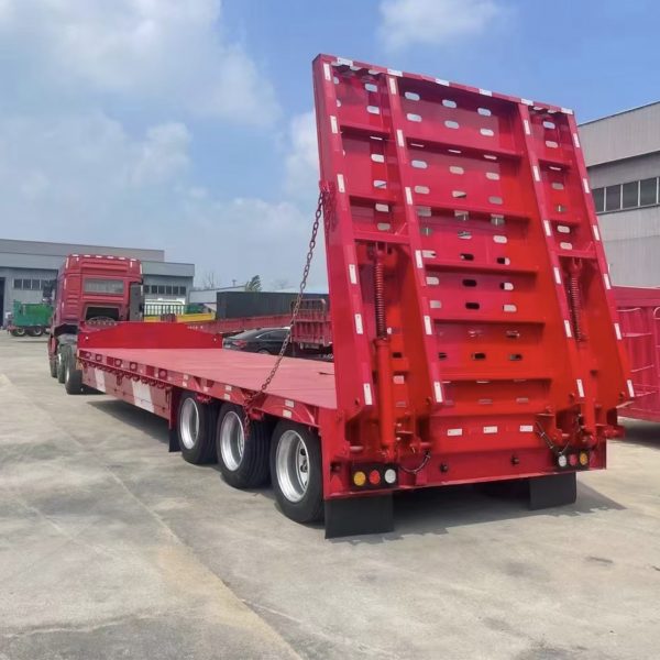 3 axle lowbed trailer with rear ramp for excavator and loader loading