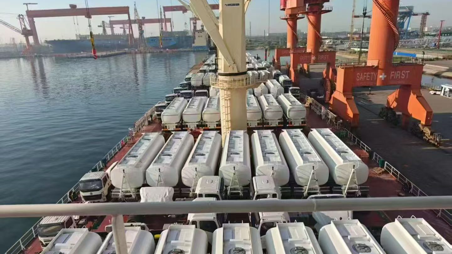 Semi Trailer Shipping