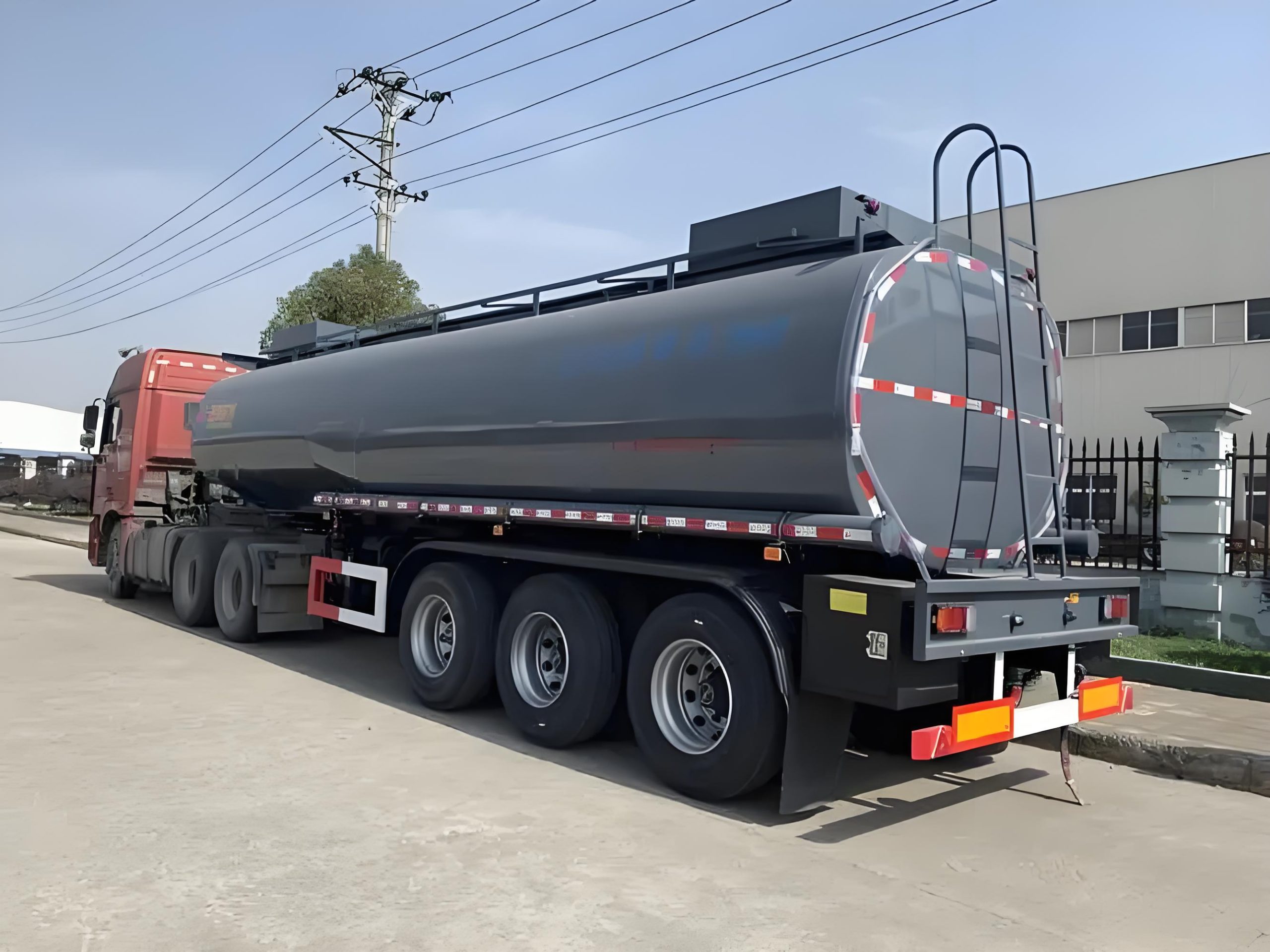 Bitumen tank trailer for sale to Guam
