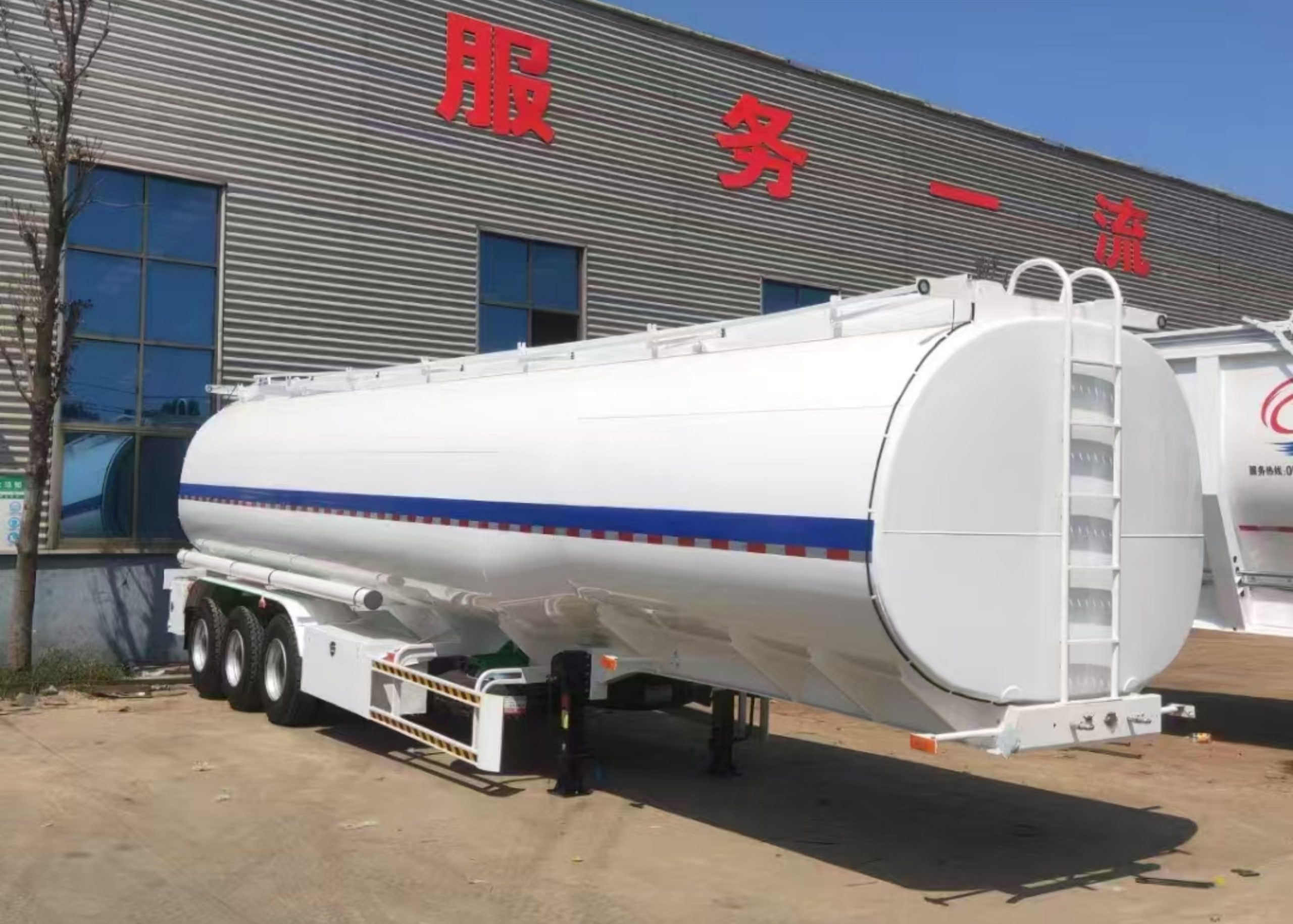 Diesel fuel tank trailer