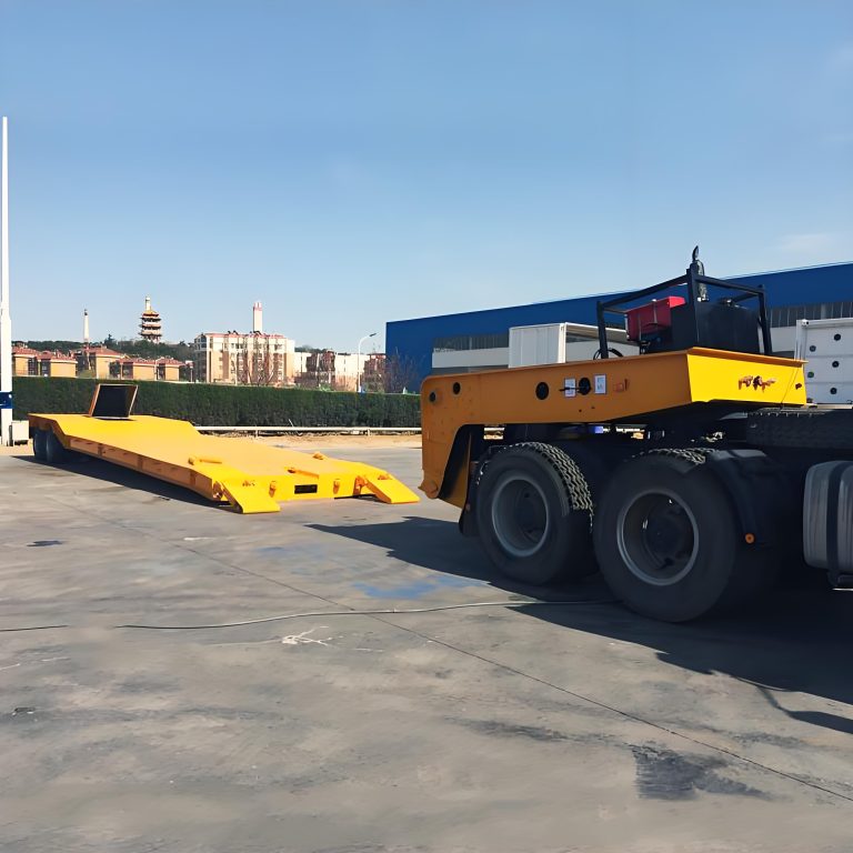 Folding Gooseneck Lowboy Trailer for Sale in Jamaica