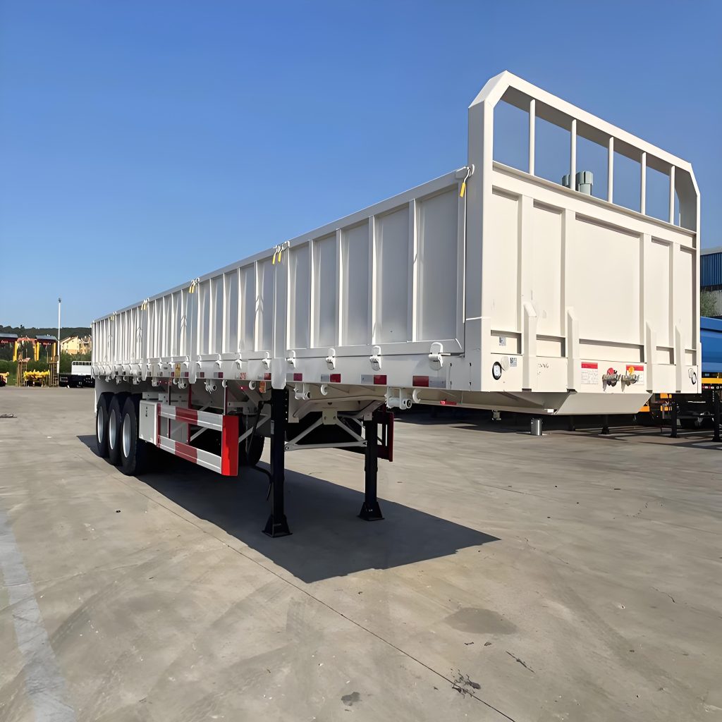triaxle trailer with board