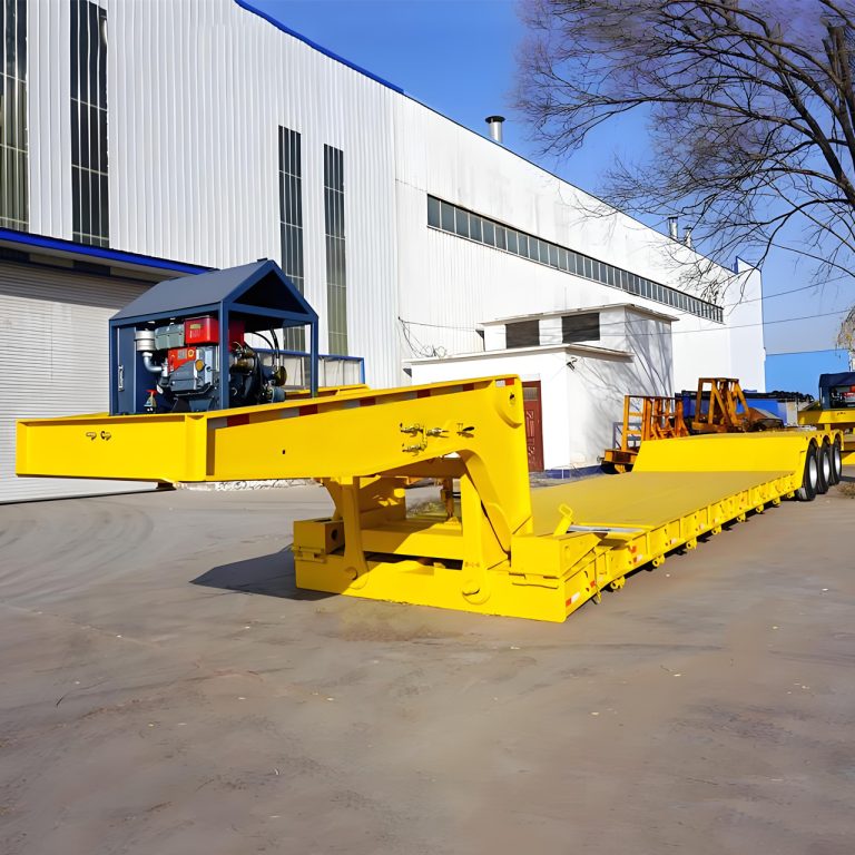 Tri Axle Folding Gooseneck Trailer