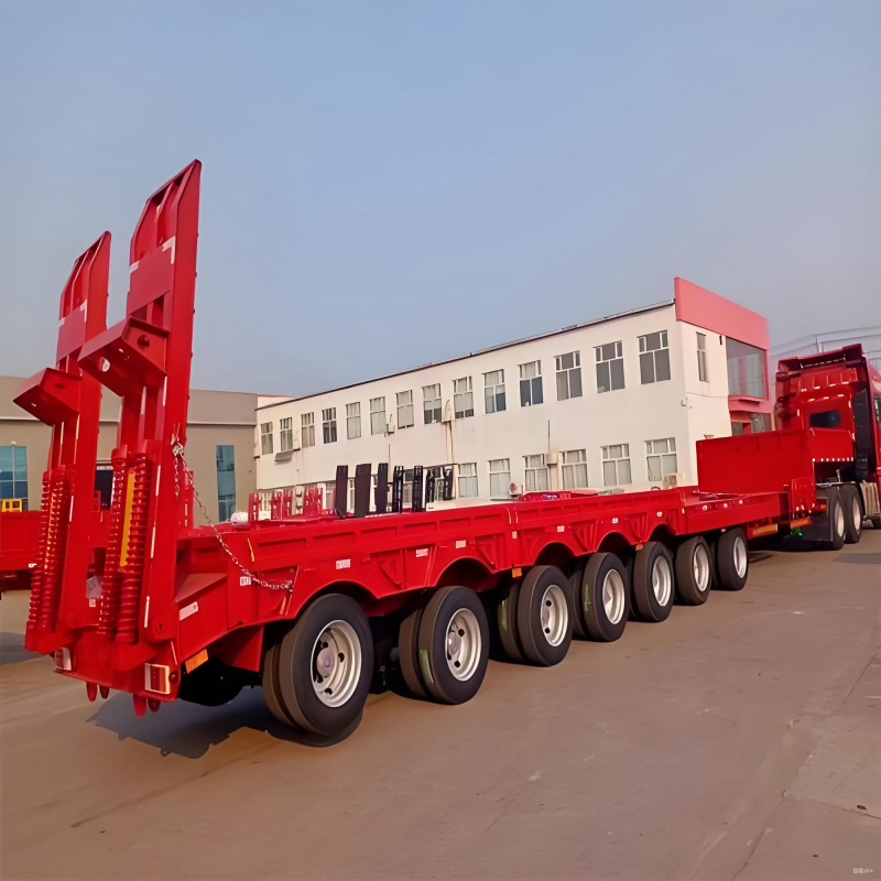 Multi-axle low-deck heavy haul trailer designed for load distribution and stability