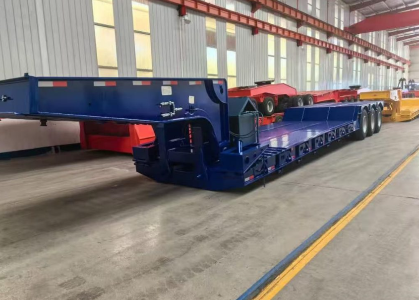 detachable gooseneck lowboy trailer for heavy equipment transport