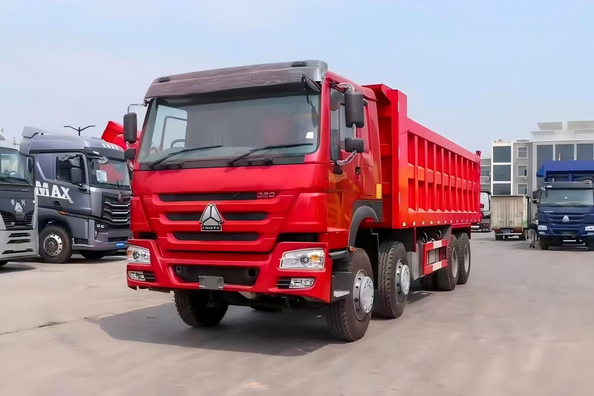 Used dump truck loading photo