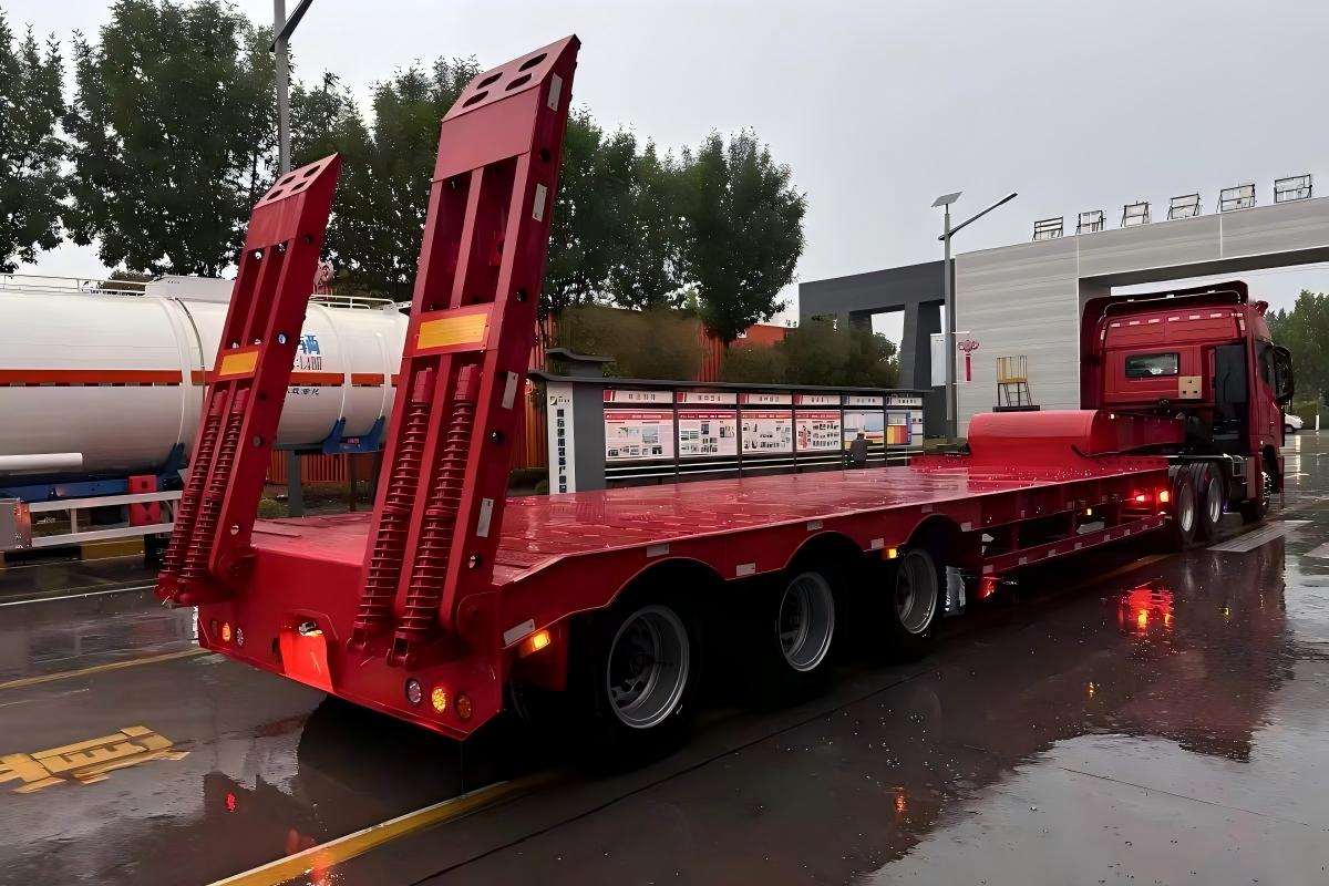 Lowbed trailer production photo